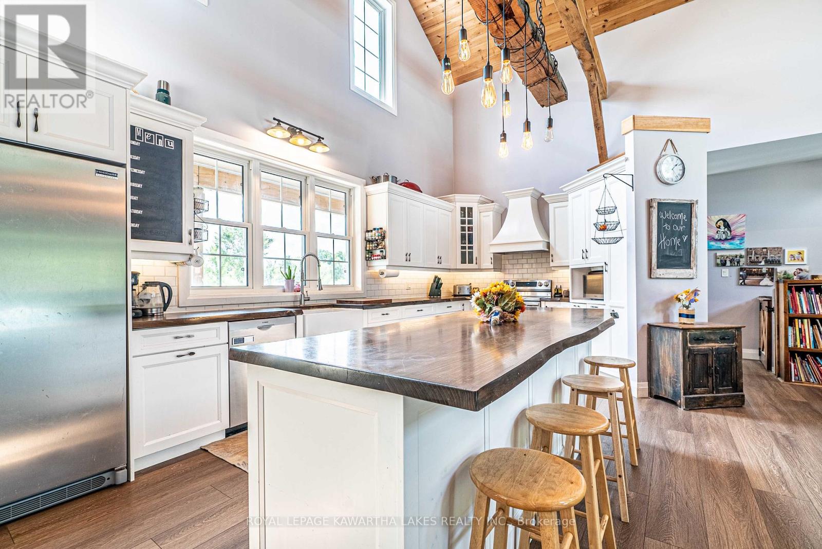 689 Bexley Laxton Twp Line, Kawartha Lakes, Ontario  K0M 1K0 - Photo 11 - X11966829