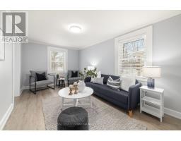 18 BOND STREET W, Kawartha Lakes, Ontario