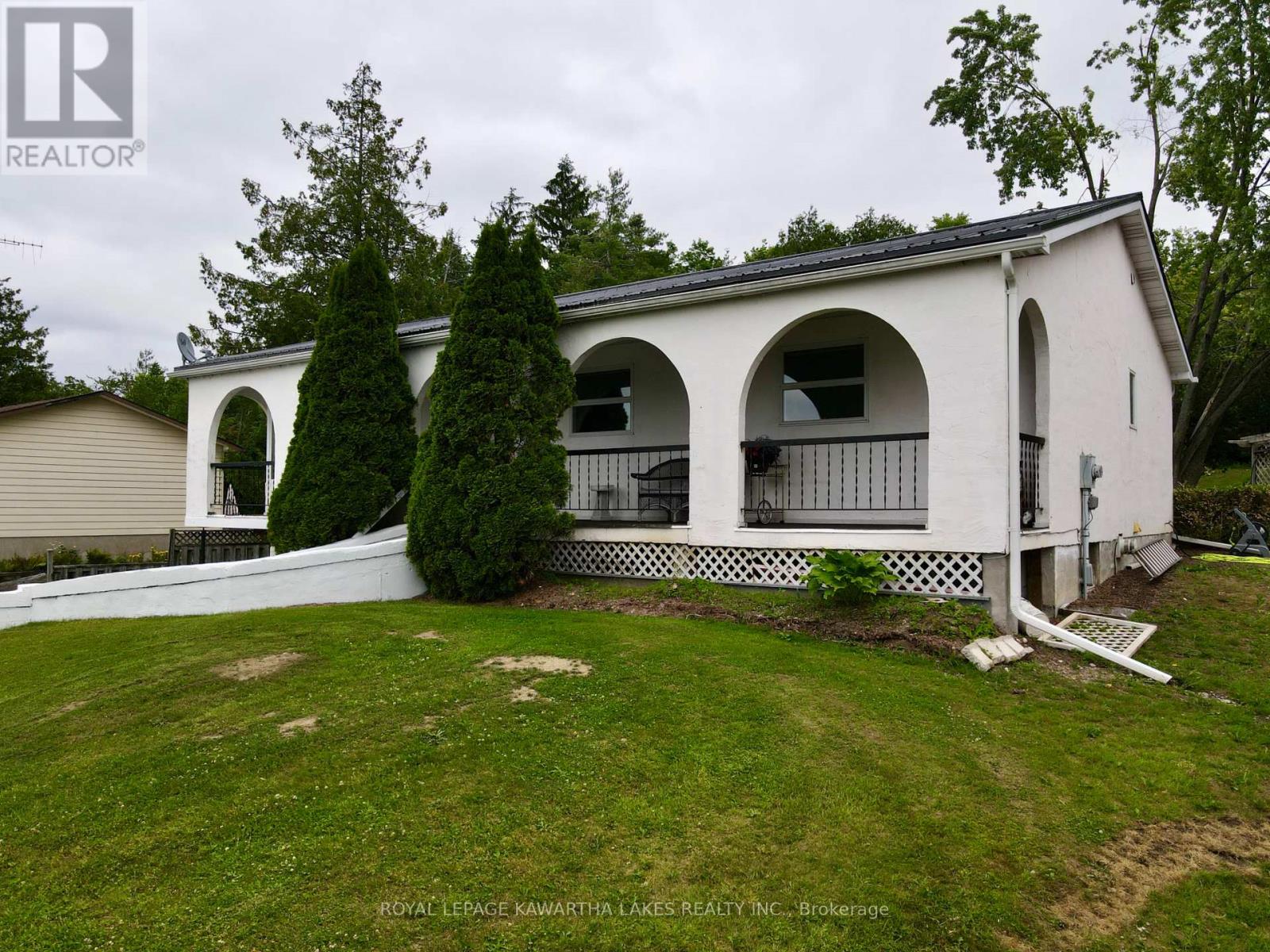 835 Cedar Glen Road, Kawartha Lakes, Ontario  K0M 1L0 - Photo 5 - X12235711