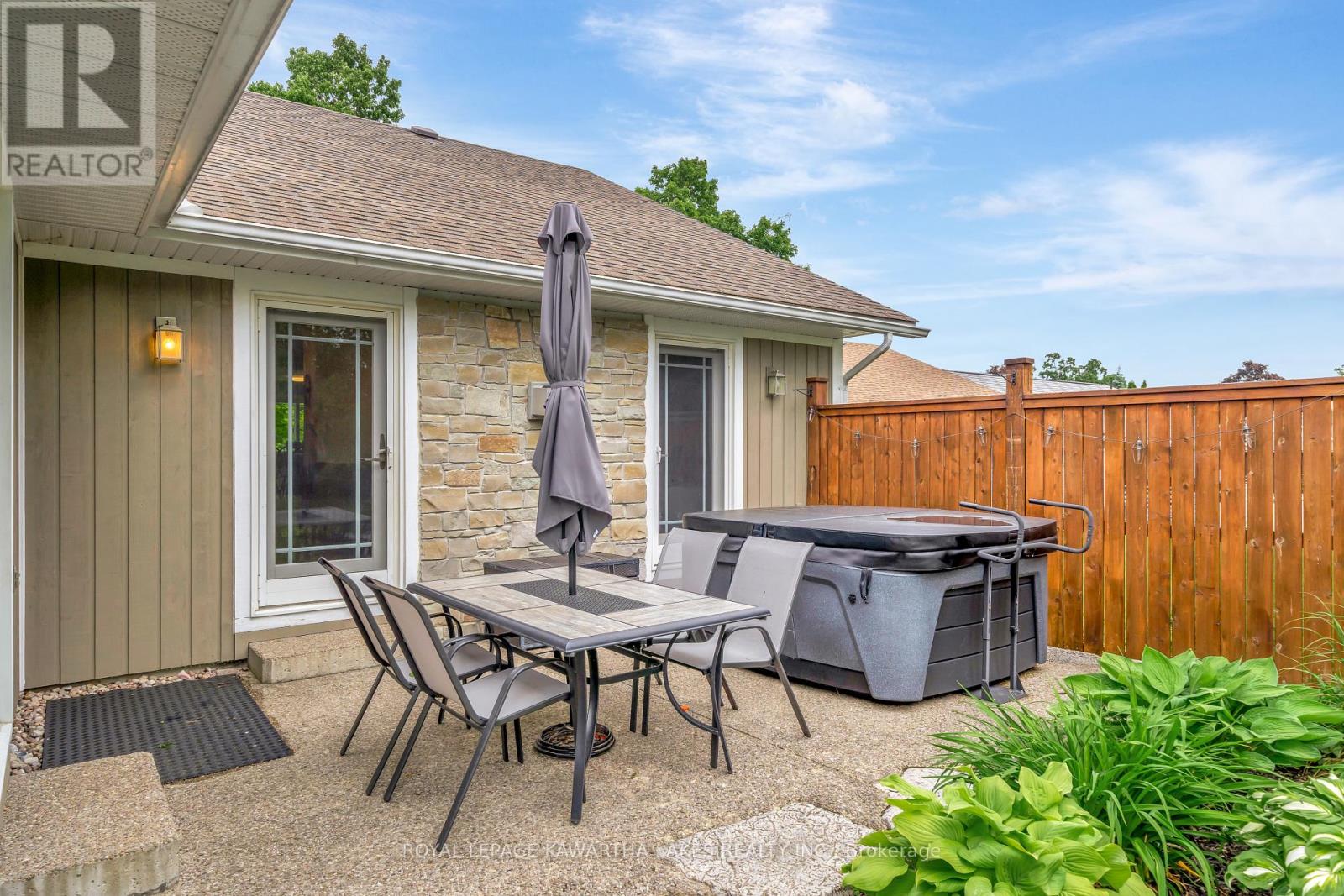 113 Queen Street, Kawartha Lakes, Ontario  K0M 1N0 - Photo 42 - X12240382