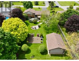 30 GRANT DRIVE, Kawartha Lakes, Ontario