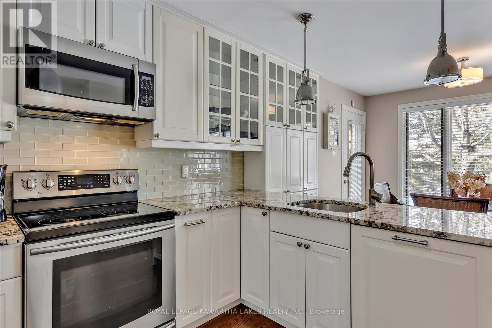 85 Navigators Trail, Kawartha Lakes, Ontario  K0M 1A0 - Photo 11 - X12241260