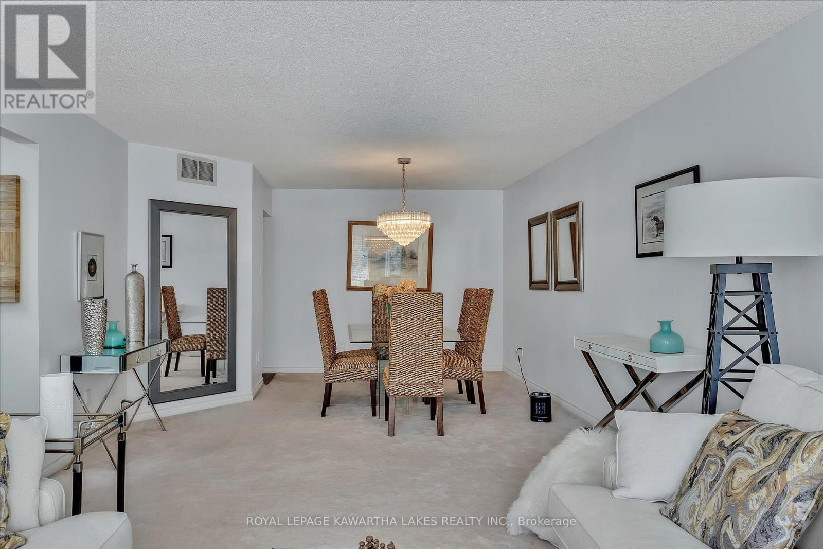 85 Navigators Trail, Kawartha Lakes, Ontario  K0M 1A0 - Photo 4 - X12241260