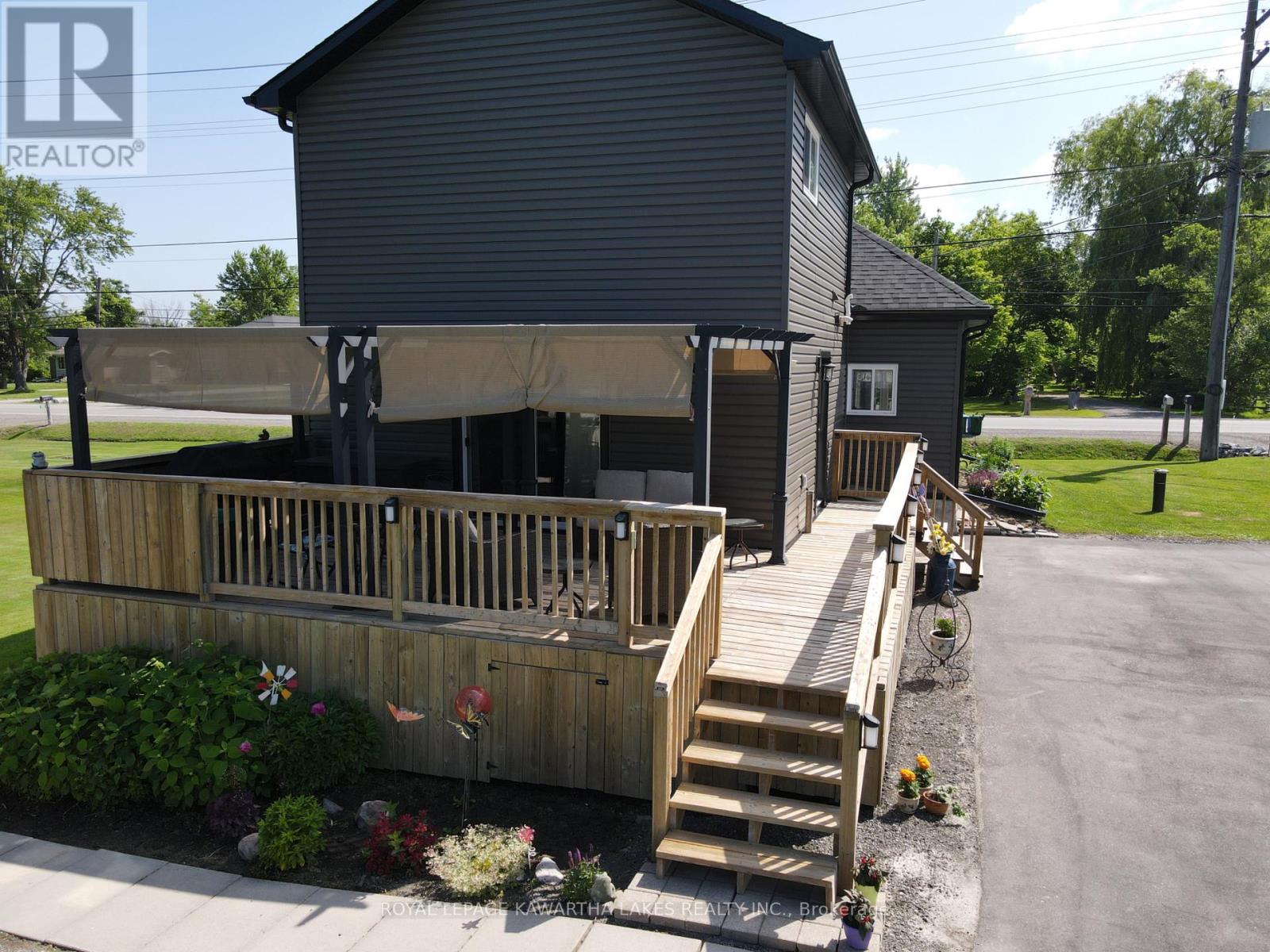 31410 Lake Ridge Road, Georgina, Ontario  L0E 1N0 - Photo 5 - N12241613