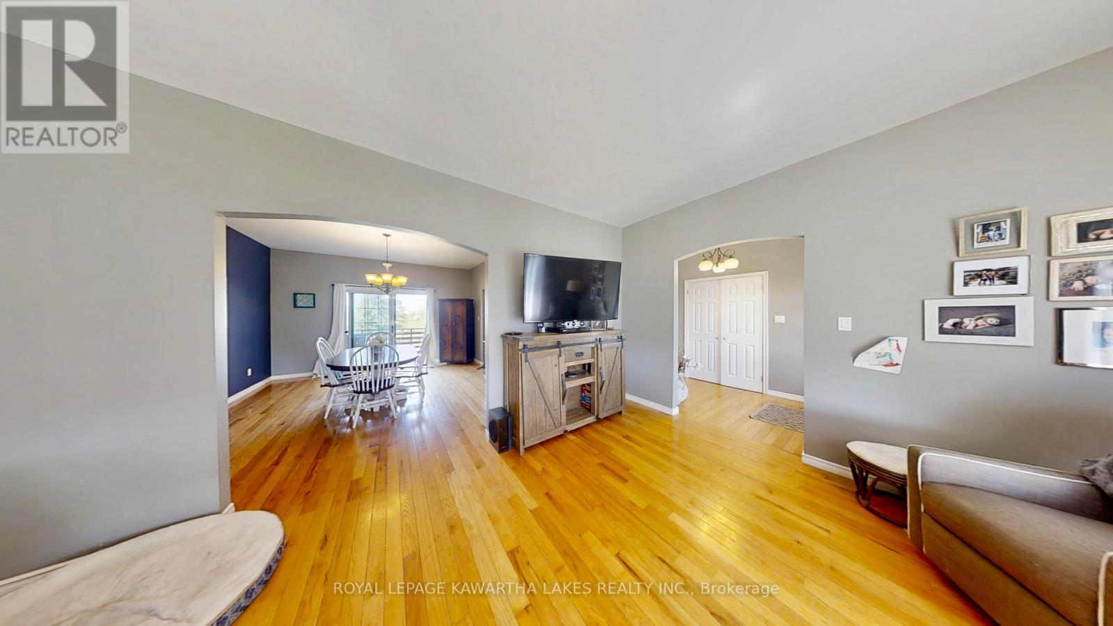 674 Osborne Street, Brock, Ontario  L0K 1A0 - Photo 10 - N12246668