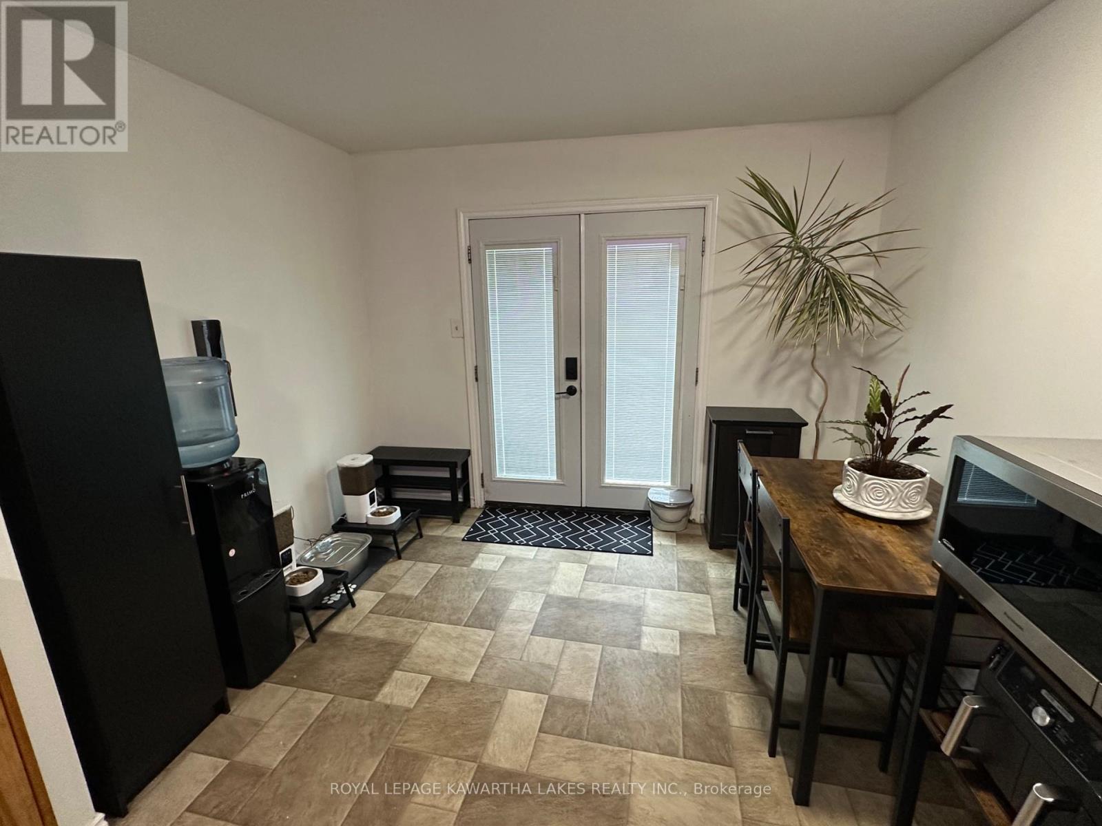 317 William Street N, Kawartha Lakes, Ontario  K9V 6A6 - Photo 15 - X12307505