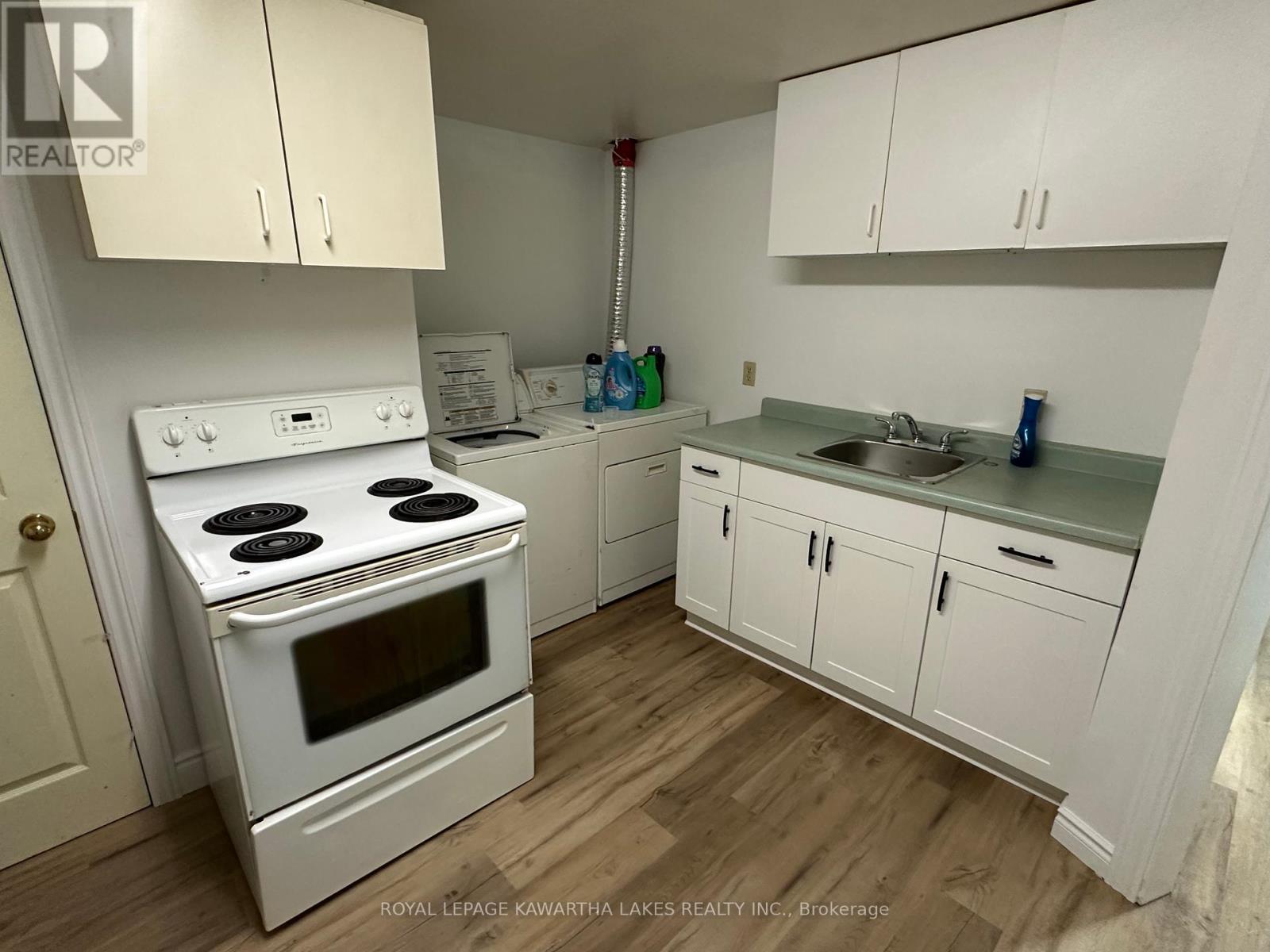 317 William Street N, Kawartha Lakes, Ontario  K9V 6A6 - Photo 29 - X12307505