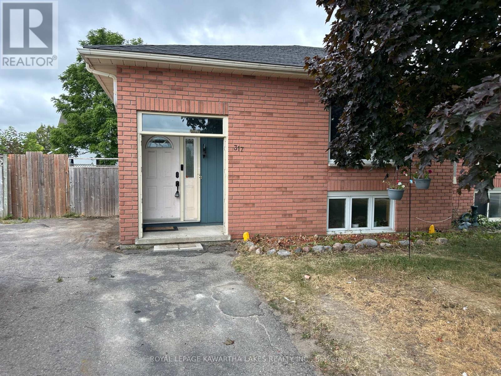 317 William Street N, Kawartha Lakes, Ontario  K9V 6A6 - Photo 4 - X12307505