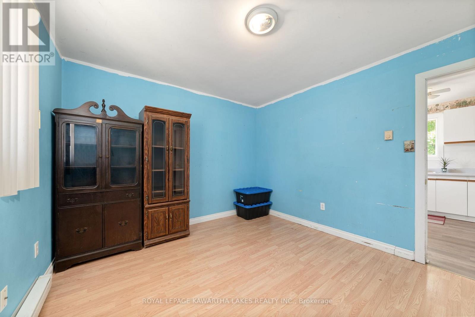 4 Bond Street E, Kawartha Lakes, Ontario  K9V 3P3 - Photo 28 - X12311415