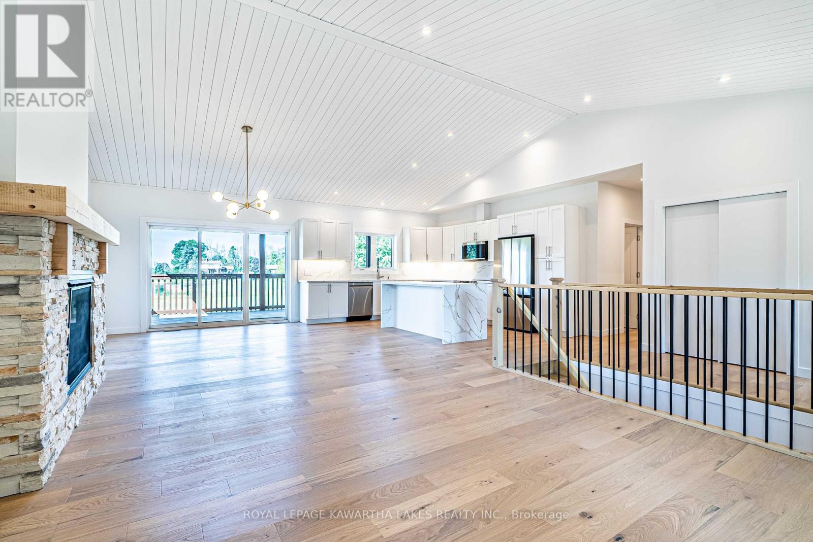 33 Coshs Road, Kawartha Lakes, Ontario  K0M 1A0 - Photo 4 - X12365927