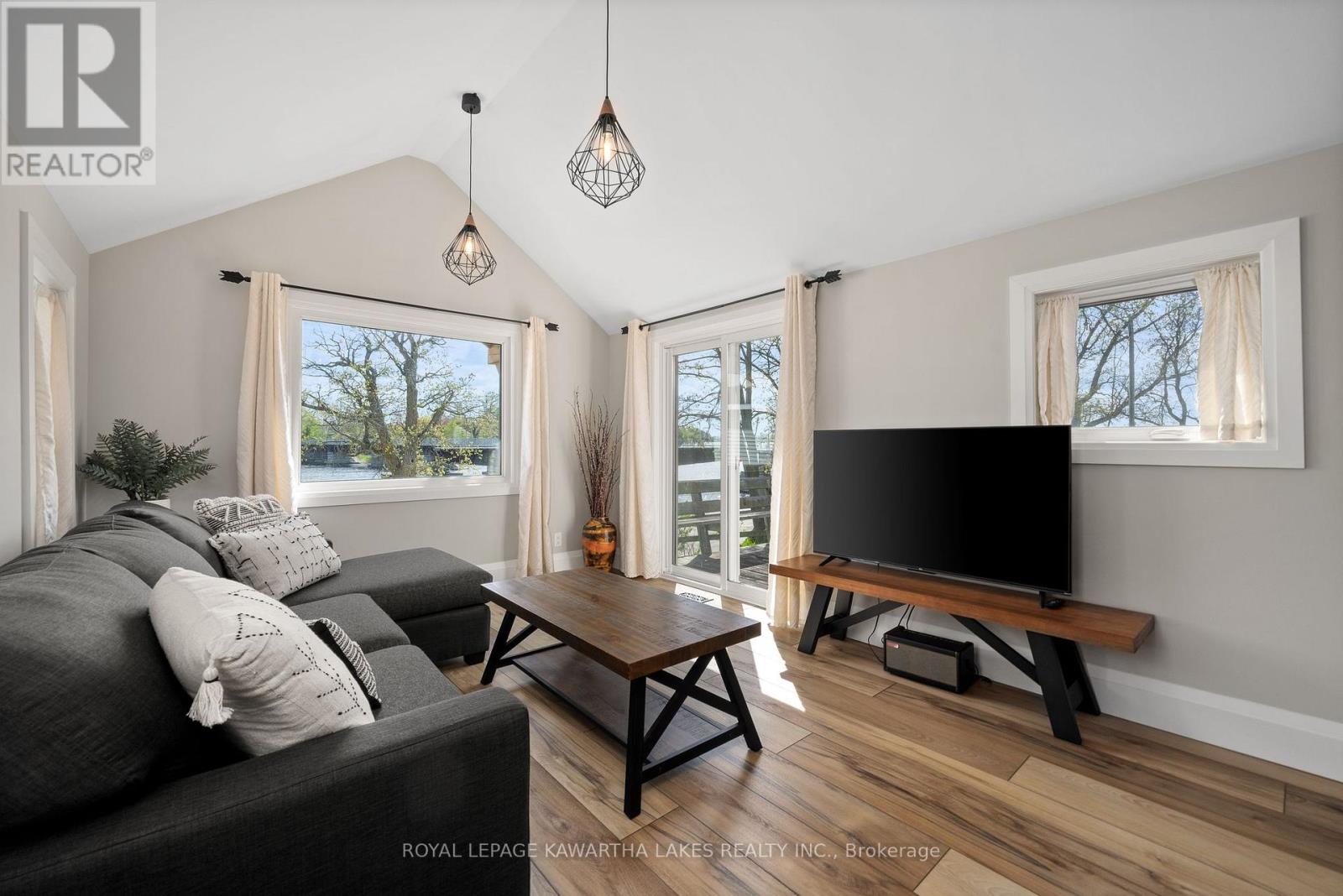 45 Oak Street, Kawartha Lakes, Ontario  K0M 1N0 - Photo 24 - X12391085