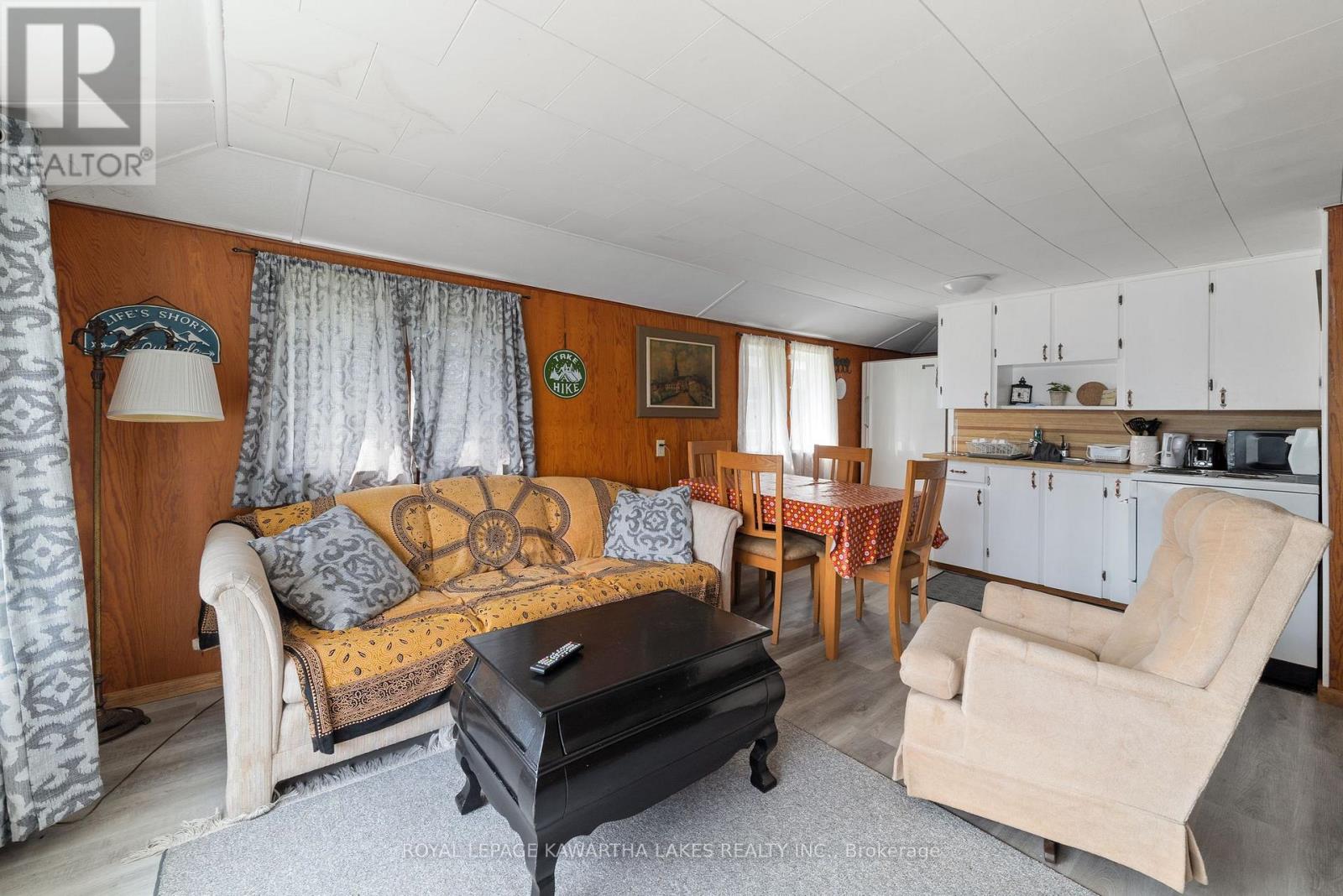 45 Oak Street, Kawartha Lakes, Ontario  K0M 1N0 - Photo 36 - X12391085