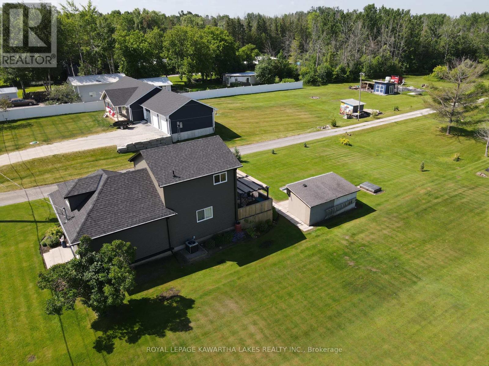 31410 Lake Ridge Road, Georgina, Ontario  L0E 1N0 - Photo 3 - N12425938