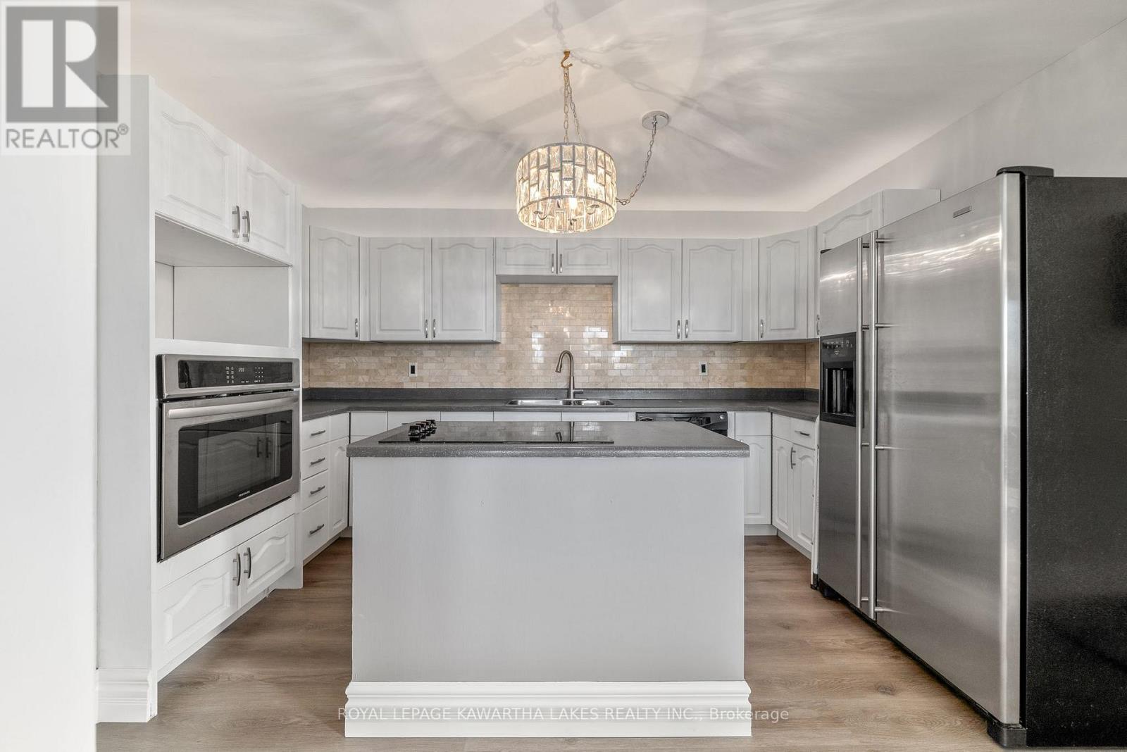 9 Buckhorn Road, Kawartha Lakes, Ontario  K9V 4R6 - Photo 12 - X12440535