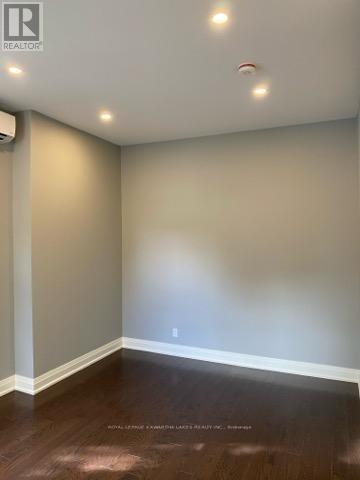33 Glenelg Street W, Kawartha Lakes, Ontario  K9V 2T9 - Photo 16 - X12442682