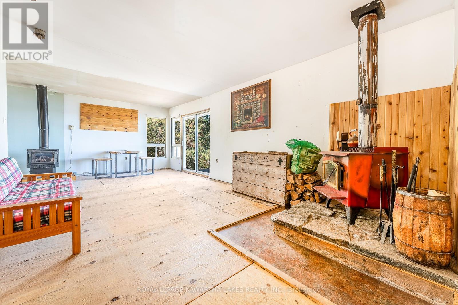 152 Griffin Drive, Kawartha Lakes, Ontario  K0M 1K0 - Photo 10 - X12443502