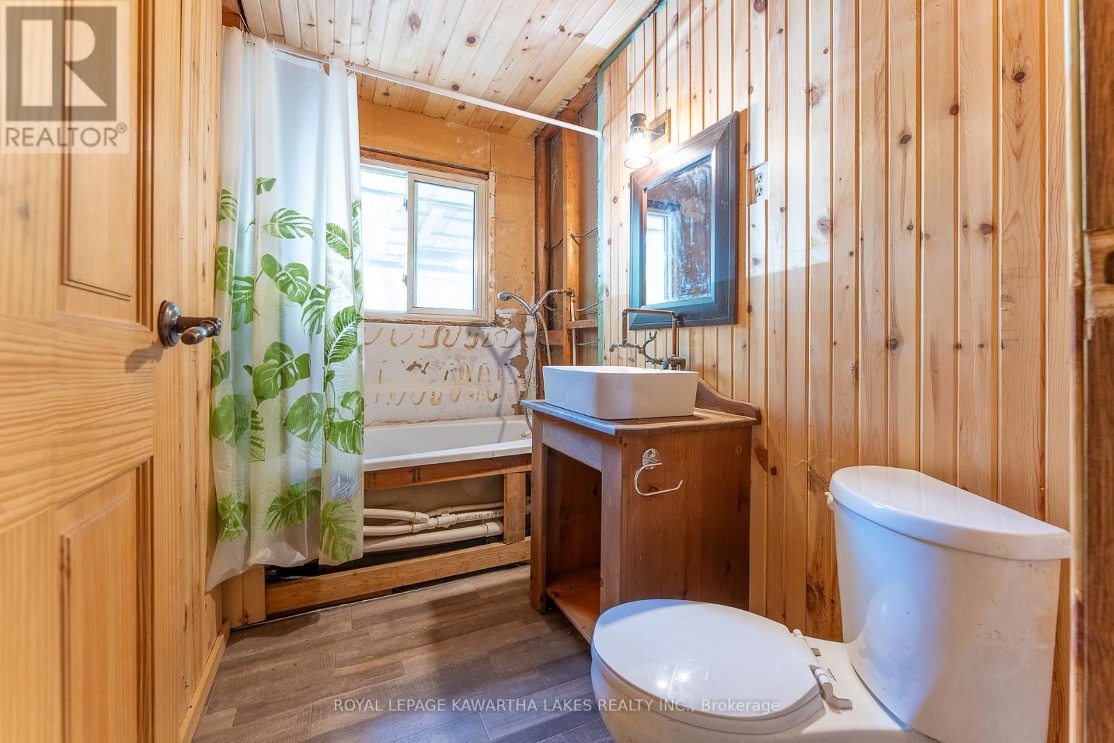 152 Griffin Drive, Kawartha Lakes, Ontario  K0M 1K0 - Photo 11 - X12443502