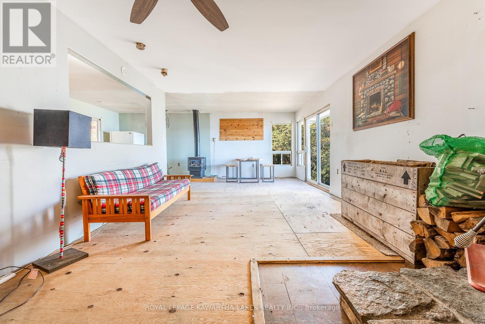 152 Griffin Drive, Kawartha Lakes, Ontario  K0M 1K0 - Photo 15 - X12443502