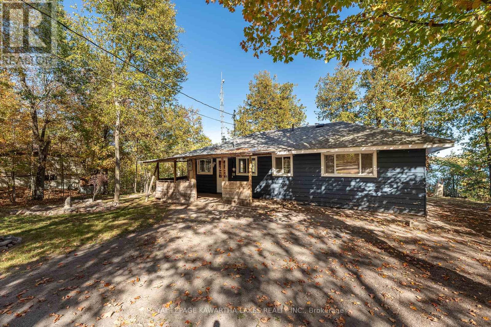 152 Griffin Drive, Kawartha Lakes, Ontario  K0M 1K0 - Photo 3 - X12443502
