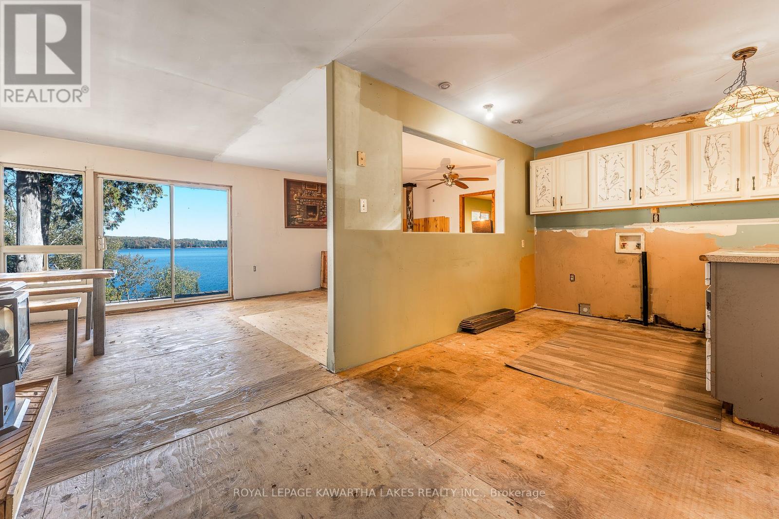 152 Griffin Drive, Kawartha Lakes, Ontario  K0M 1K0 - Photo 4 - X12443502