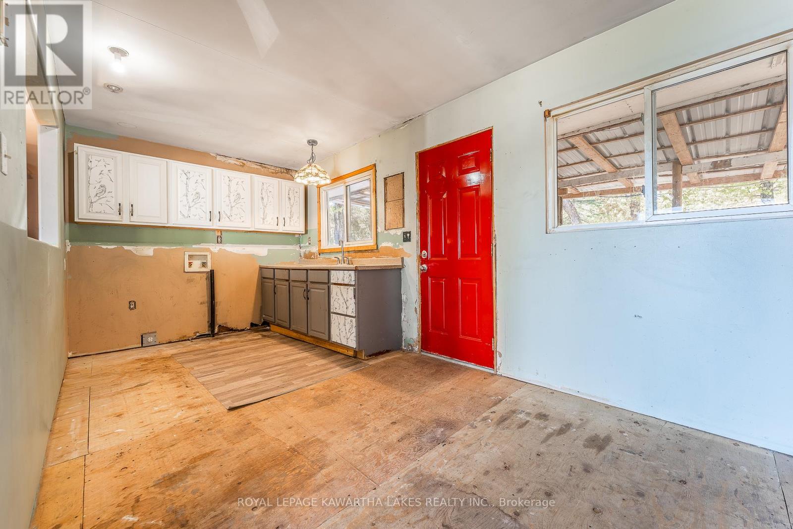 152 Griffin Drive, Kawartha Lakes, Ontario  K0M 1K0 - Photo 6 - X12443502