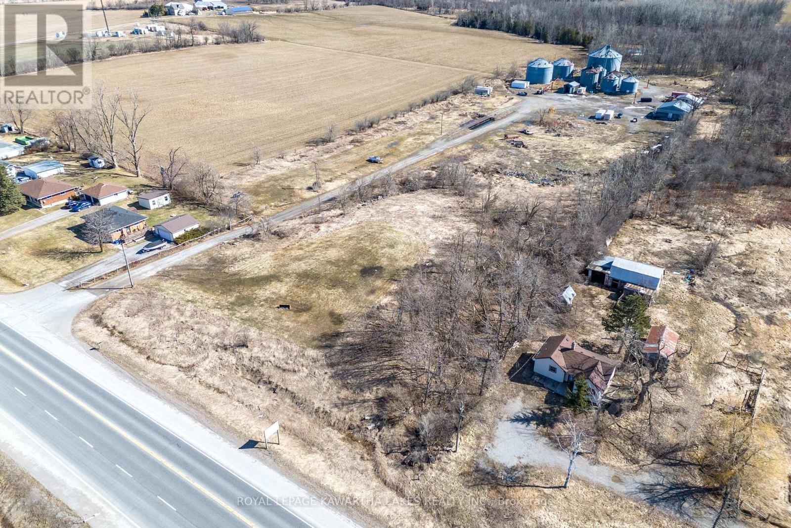 2788 Hwy 35, Kawartha Lakes, Ontario  K9V 4R4 - Photo 19 - X12443755