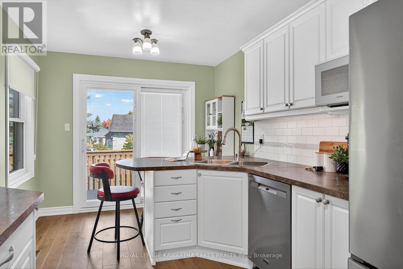 198 Elgin Street, Kawartha Lakes, Ontario  K9V 6B1 - Photo 15 - X12454290