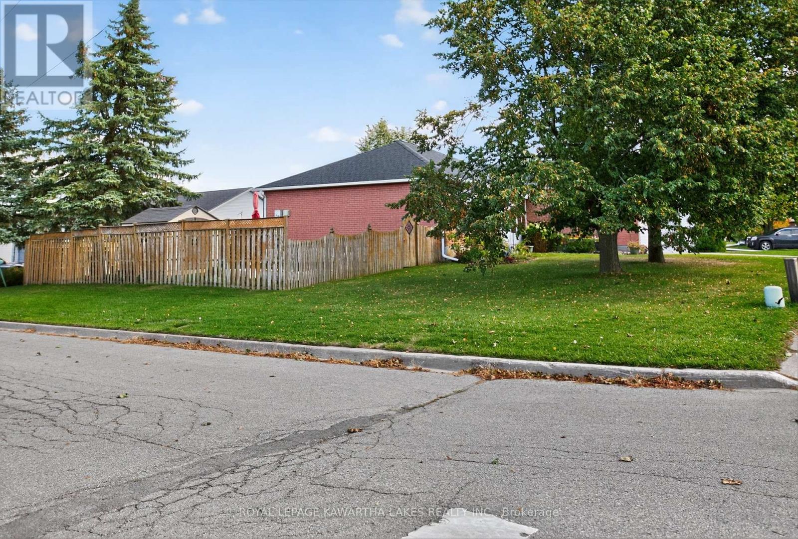 198 Elgin Street, Kawartha Lakes, Ontario  K9V 6B1 - Photo 47 - X12454290