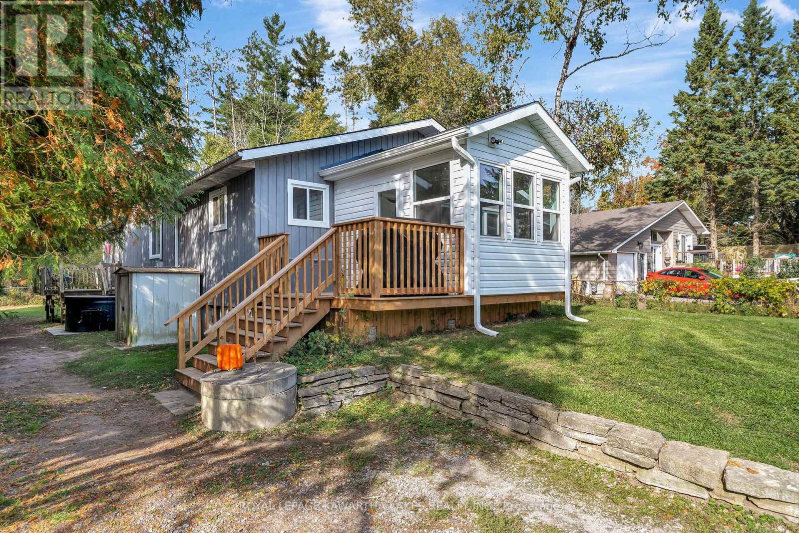 35 Woods Avenue, Kawartha Lakes, Ontario  K0L 2W0 - Photo 11 - X12461417