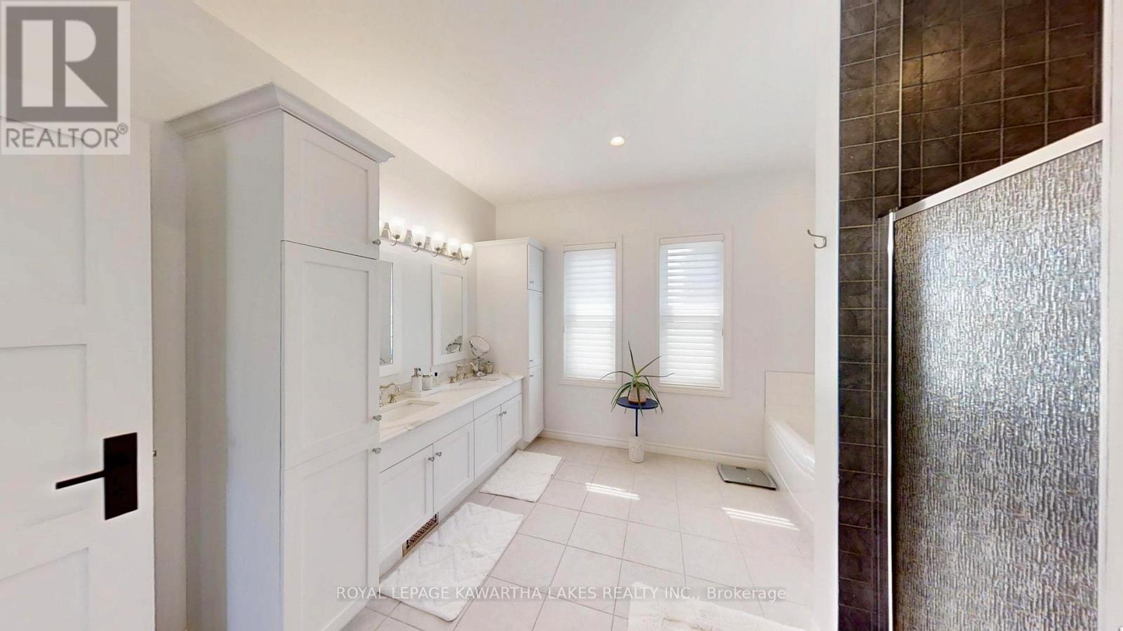 427 Linden Valley Road, Kawartha Lakes, Ontario  K0M 2T0 - Photo 17 - X12474264