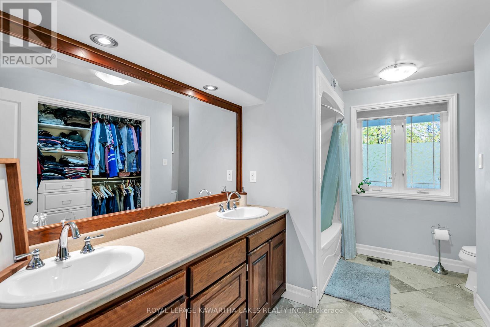 356 Olivers Road, Kawartha Lakes, Ontario  K0M 1A0 - Photo 17 - X12475290