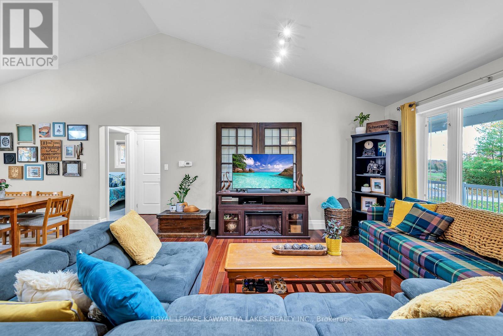 356 Olivers Road, Kawartha Lakes, Ontario  K0M 1A0 - Photo 7 - X12475290