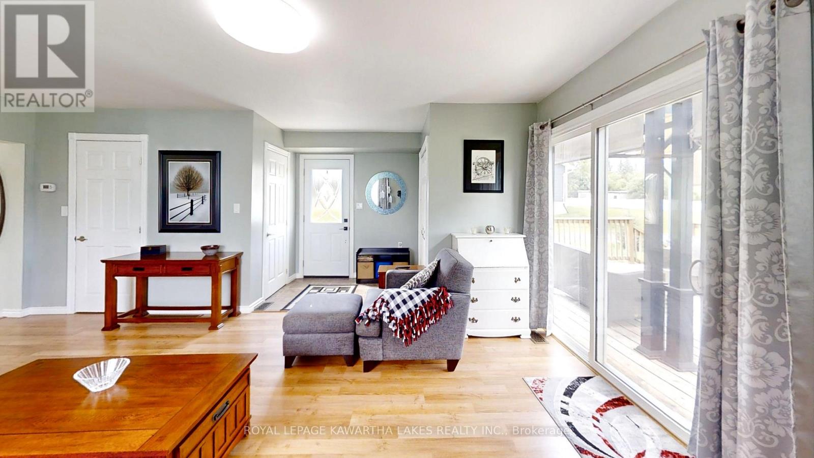 31410 Lake Ridge Road, Georgina, Ontario  L0E 1N0 - Photo 9 - N12496954