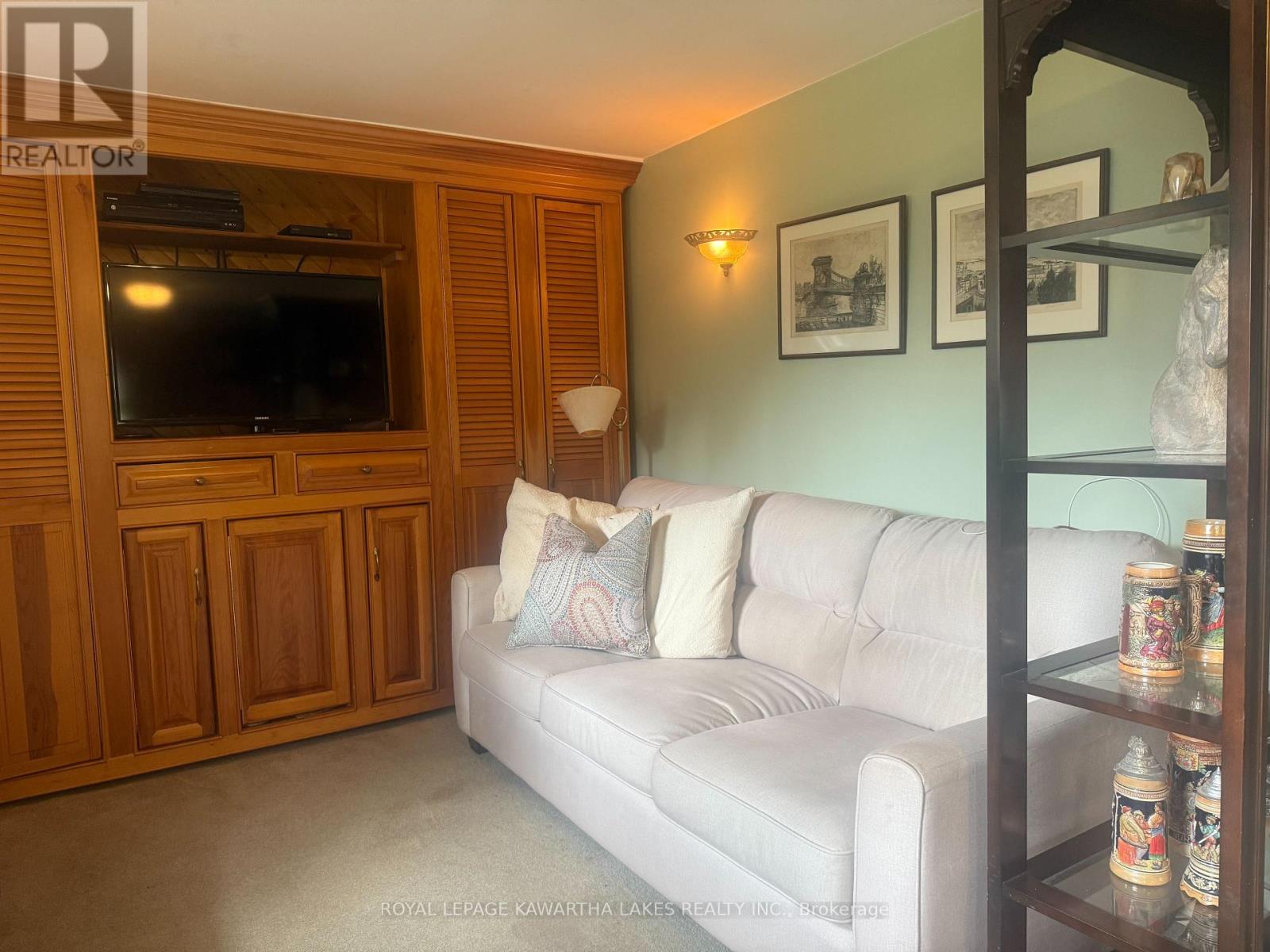 5 Government Dock Road, Kawartha Lakes, Ontario  K0M 2L0 - Photo 8 - X12499764