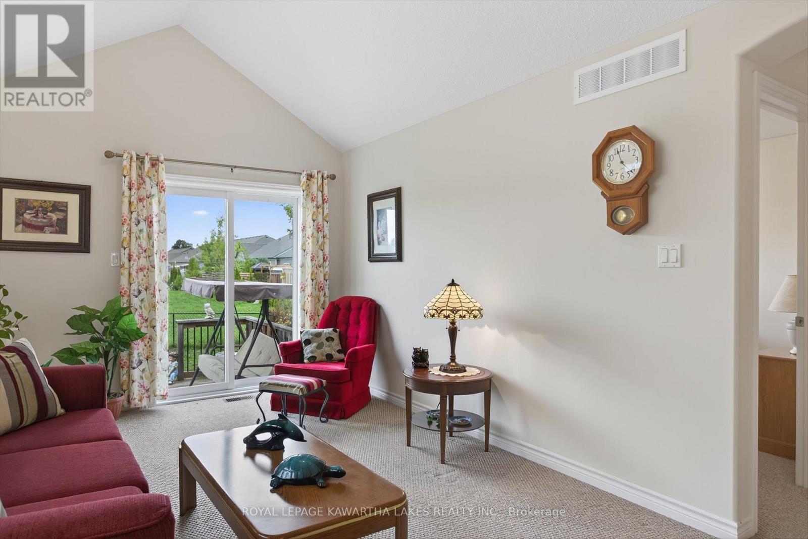 26 Chadwin Drive, Kawartha Lakes, Ontario  K9V 0E9 - Photo 12 - X12501528