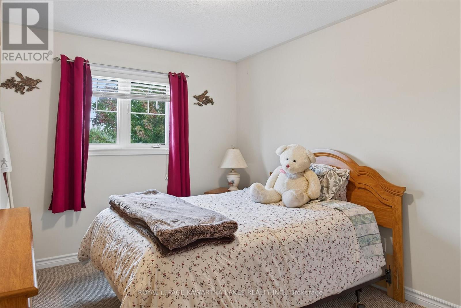 26 Chadwin Drive, Kawartha Lakes, Ontario  K9V 0E9 - Photo 15 - X12501528