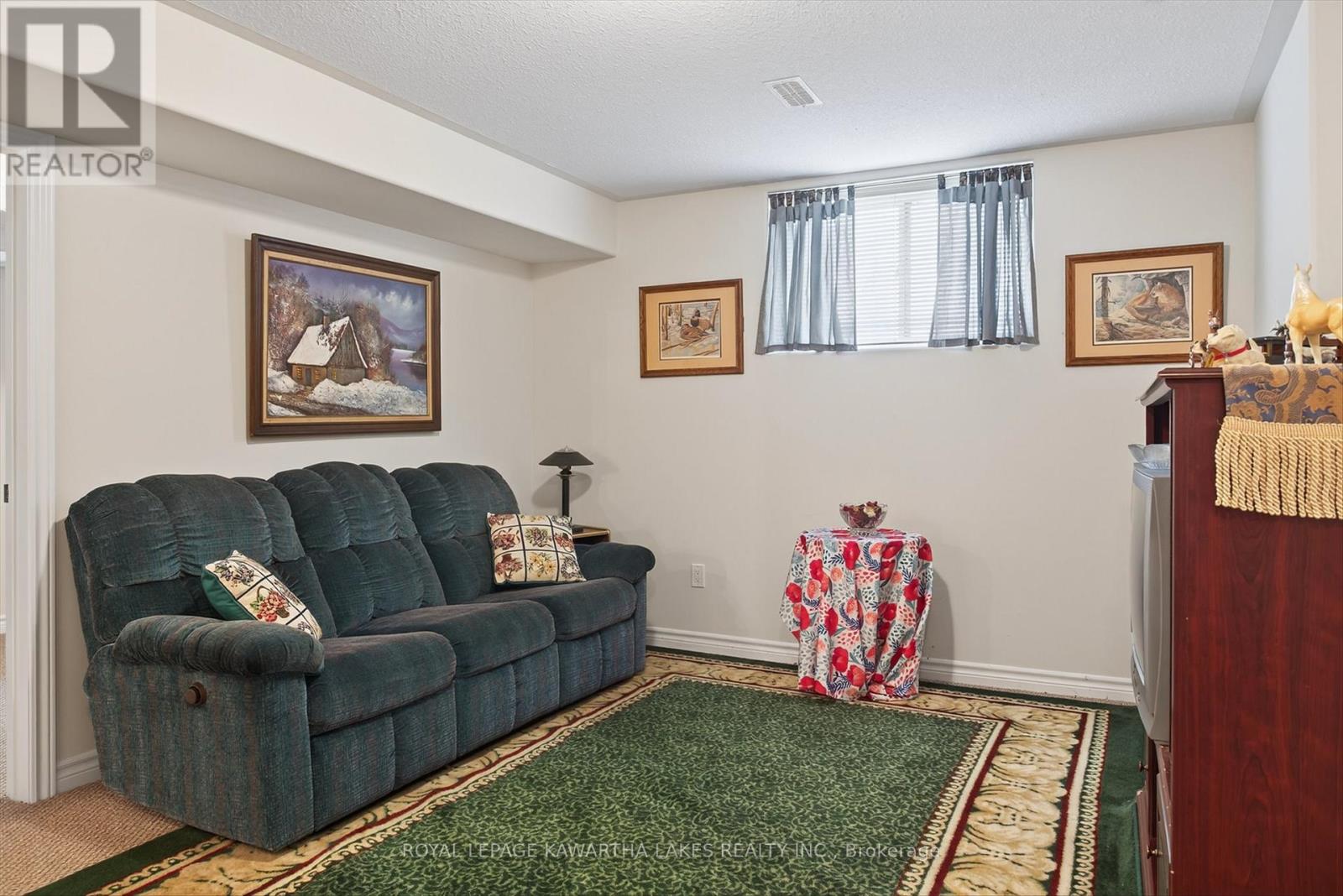 26 Chadwin Drive, Kawartha Lakes, Ontario  K9V 0E9 - Photo 19 - X12501528