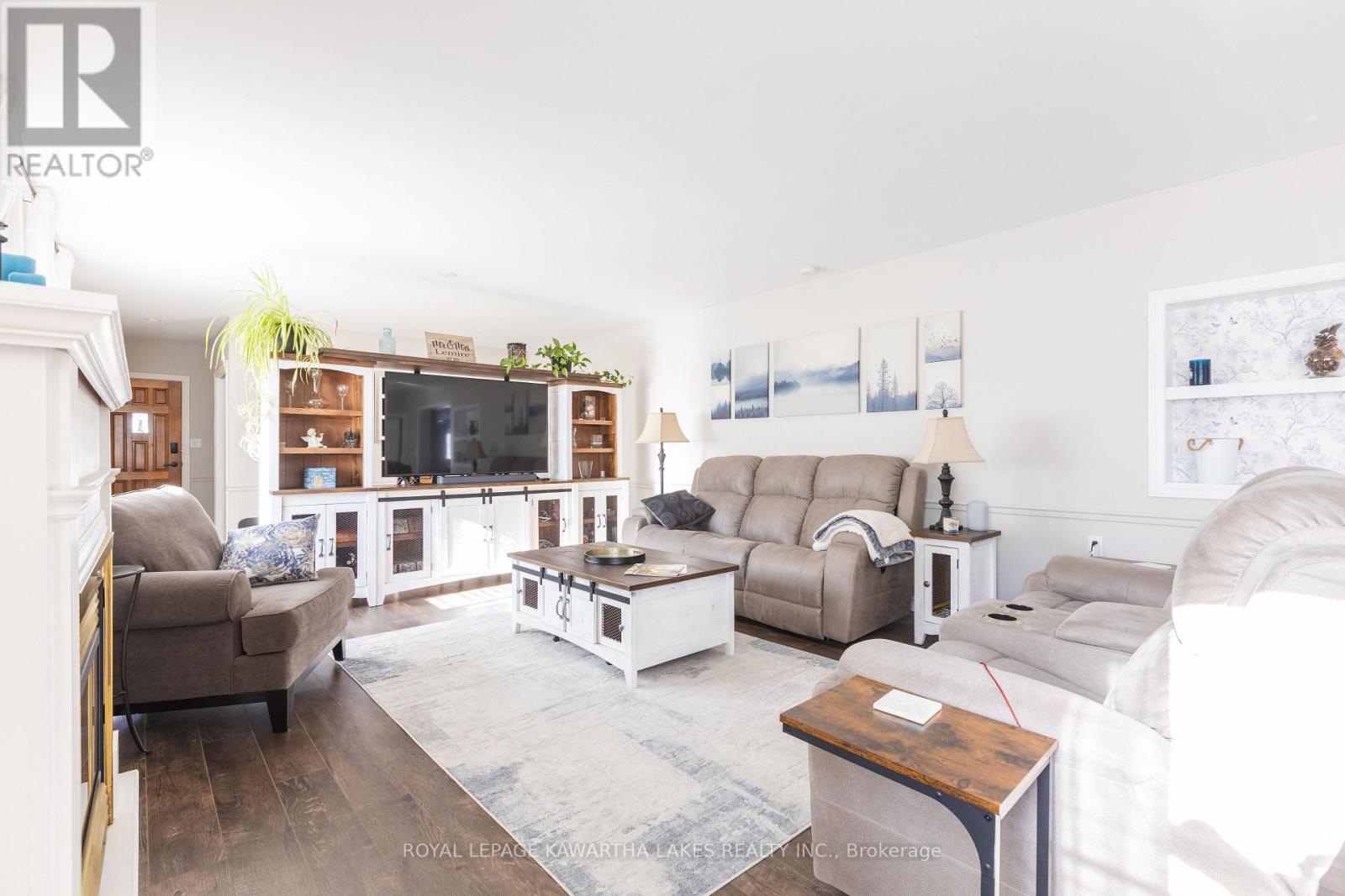 18 Hill Street, Kawartha Lakes, Ontario  K9V 0H5 - Photo 8 - X12510914