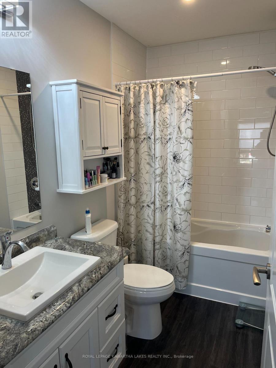 105 - 58 Glenelg Street W, Kawartha Lakes, Ontario  K9V 0M9 - Photo 35 - X12554384
