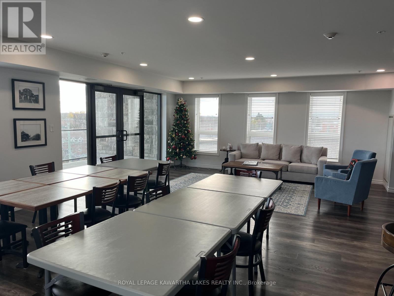 105 - 58 Glenelg Street W, Kawartha Lakes, Ontario  K9V 0M9 - Photo 41 - X12554384