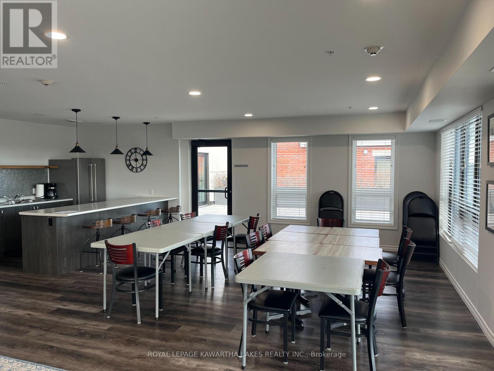 105 - 58 Glenelg Street W, Kawartha Lakes, Ontario  K9V 0M9 - Photo 42 - X12554384