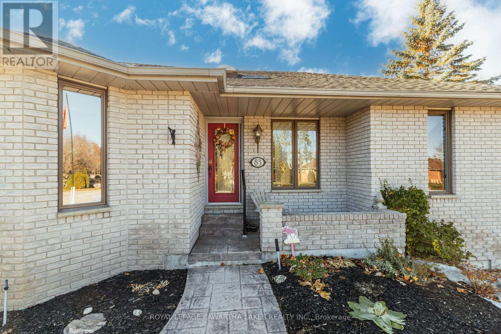 83 Navigators Trail, Kawartha Lakes, Ontario  K0M 1A0 - Photo 6 - X12565254