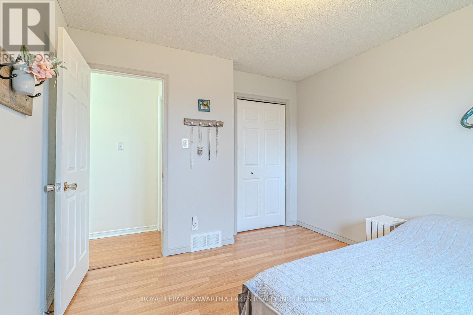 4170 Hwy 35, Kawartha Lakes, Ontario  K0M 1G0 - Photo 24 - X12578506