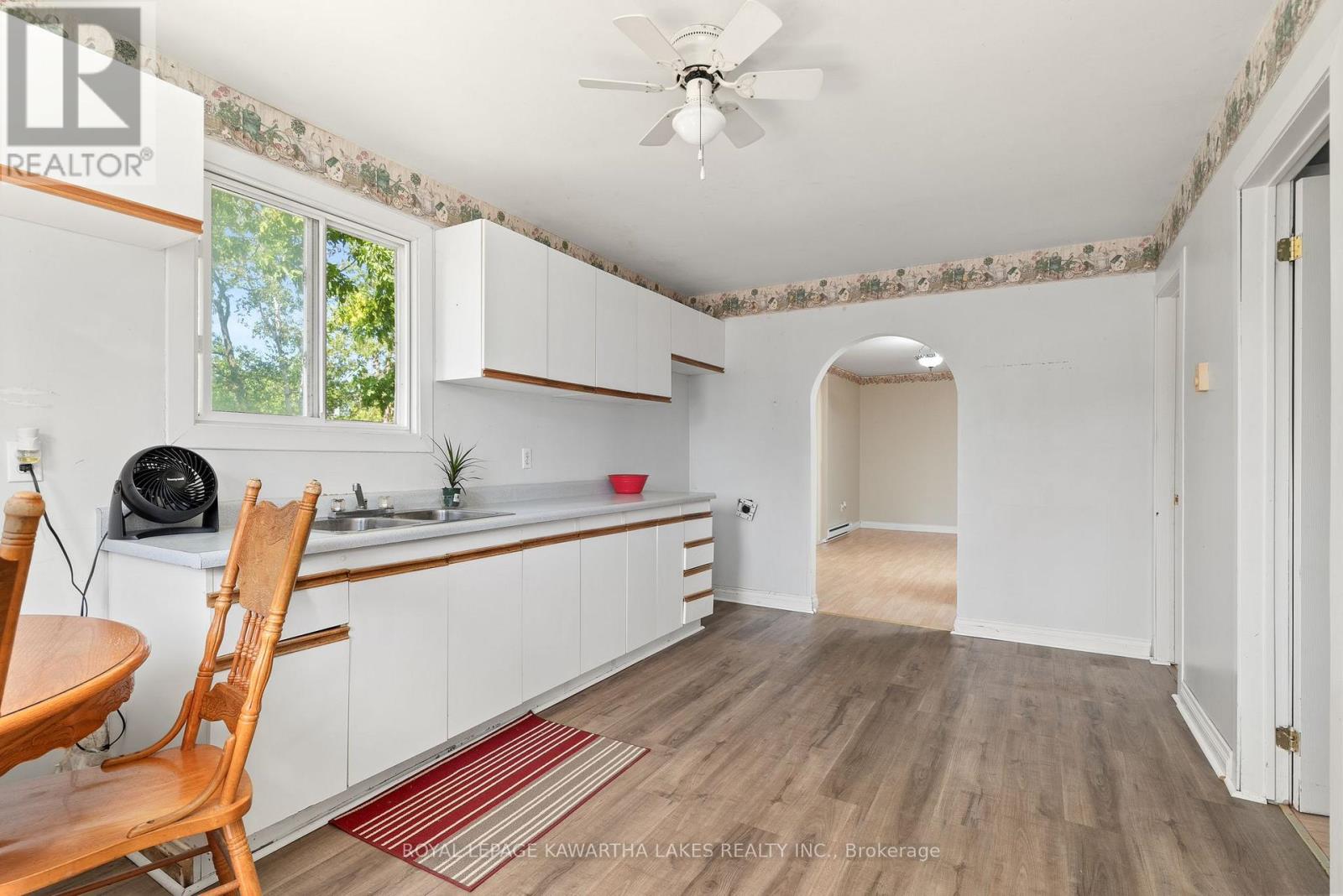 4 Bond Street E, Kawartha Lakes, Ontario  K9V 3P3 - Photo 19 - X12595422