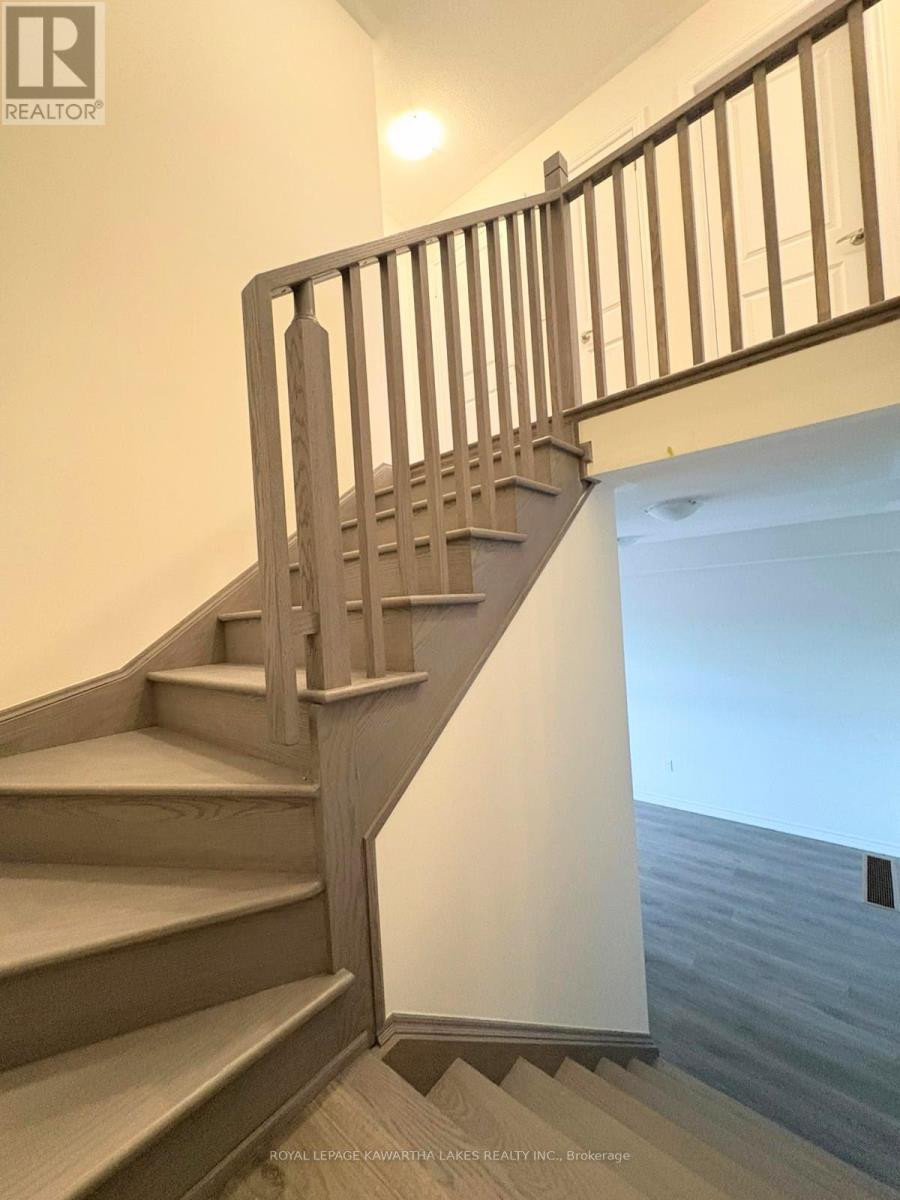 27 Hickey Lane, Kawartha Lakes, Ontario  K9V 0T3 - Photo 14 - X12638062