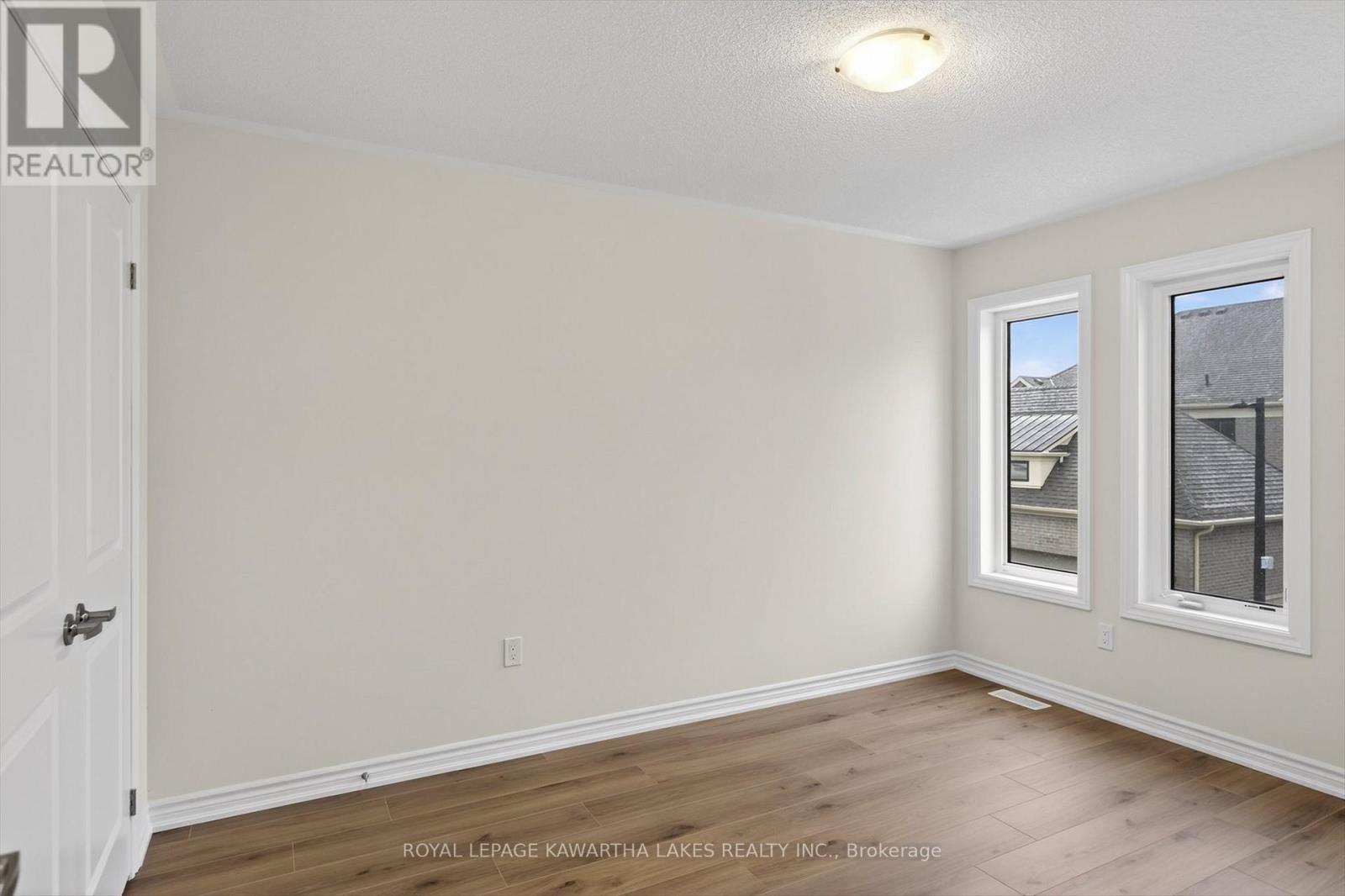 71 Watts Mew, Kawartha Lakes, Ontario  K9V 0T3 - Photo 28 - X12665320