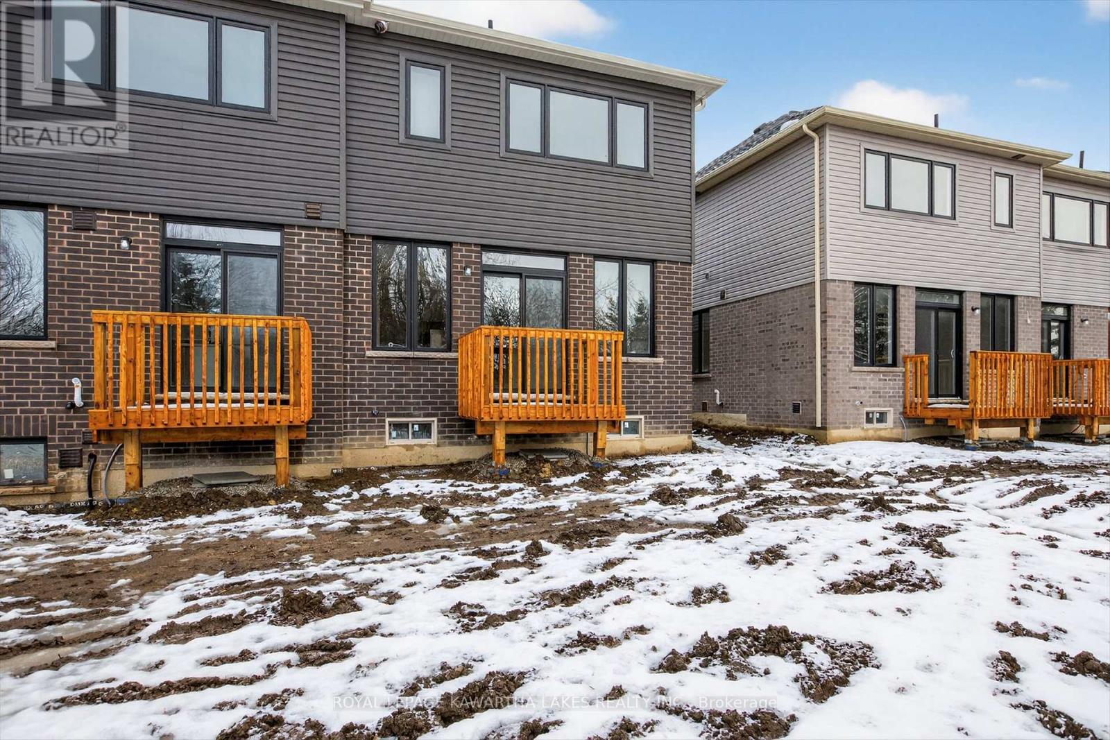 71 Watts Mew, Kawartha Lakes, Ontario  K9V 0T3 - Photo 45 - X12665320