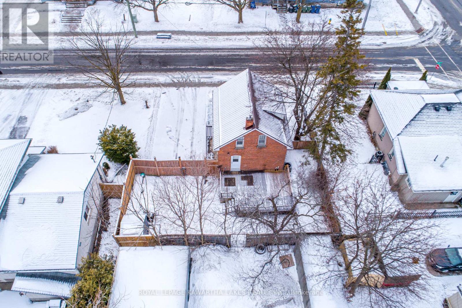 54 Glenelg Street W, Kawartha Lakes, Ontario  K9V 2V2 - Photo 37 - X12691070