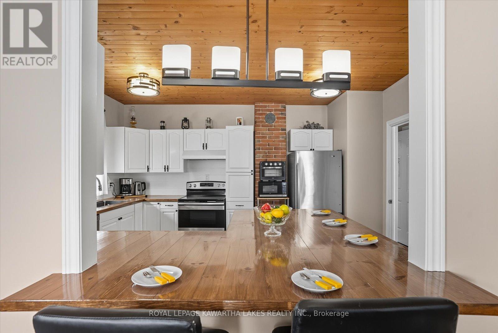 18 Mary Street W, Kawartha Lakes, Ontario  K9V 2N4 - Photo 10 - X12700570