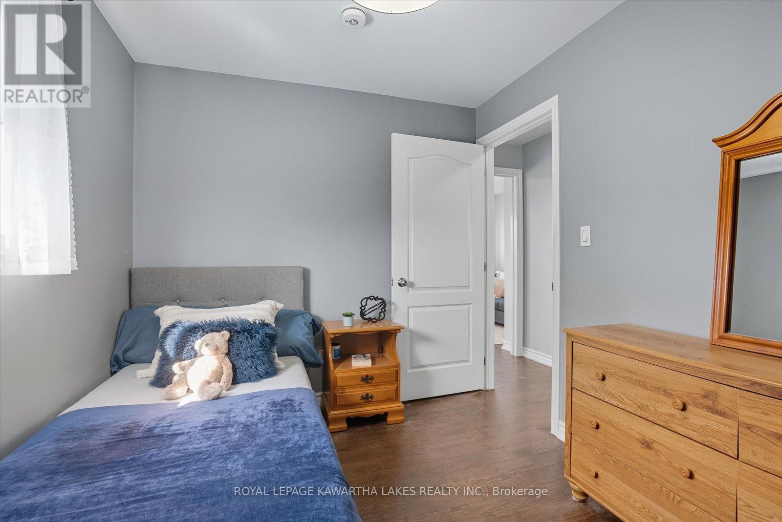 18 Mary Street W, Kawartha Lakes, Ontario  K9V 2N4 - Photo 31 - X12700570